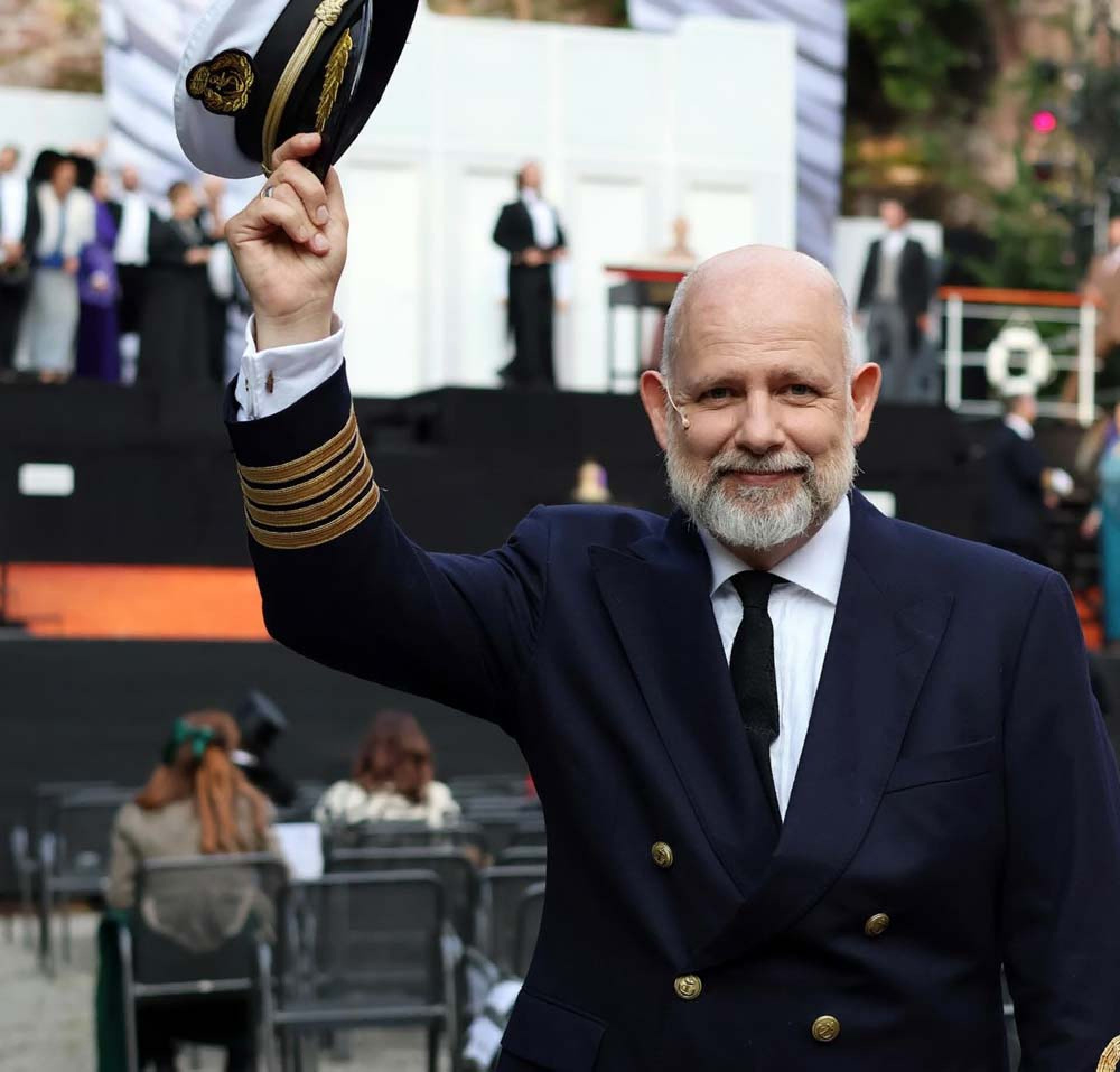 Holger Ries als Kapitän der Titanic